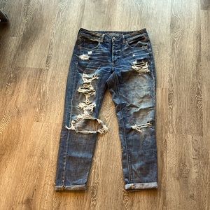 Distressed AE Tomgirl Jeans